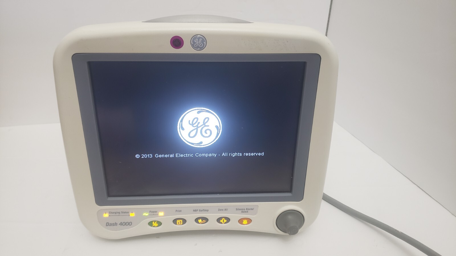 GE Dash 4000 Patient Monitor with Masimo Unit 1 - Photo 1