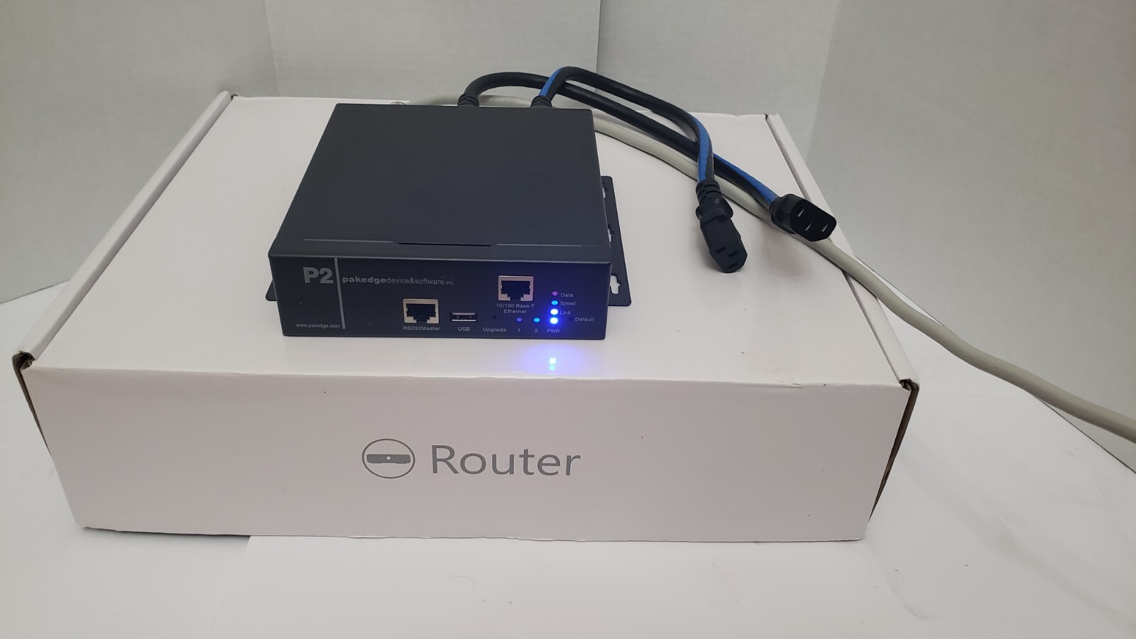 Pakedge P2 2-Outlet Intelligent Power Distribution Unit with Power Cords - Photo 1