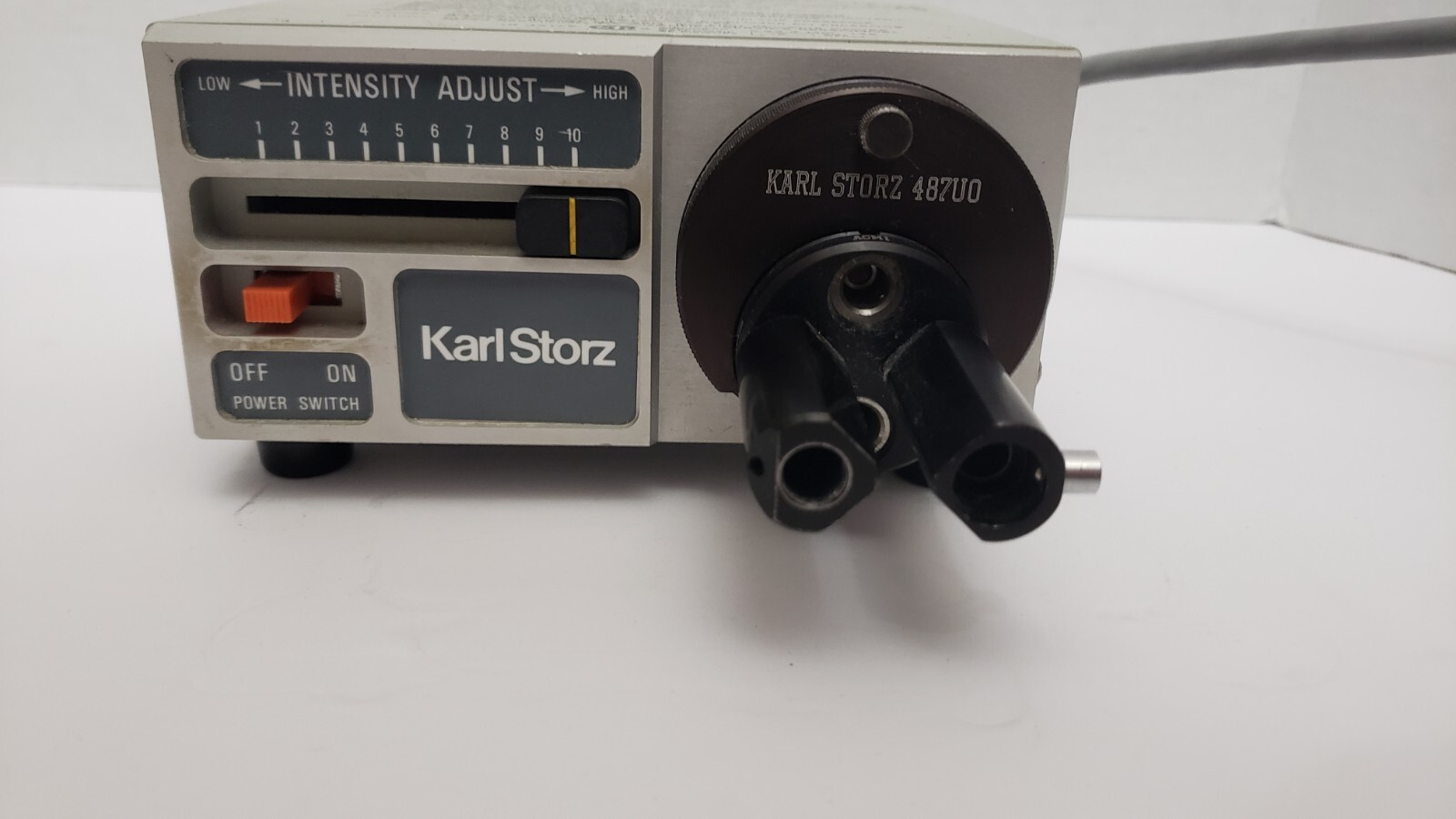 Karl Storz 481C Mini Halogen Endoscopy Light Source with 487U0 Scope Attachment - Photo 1