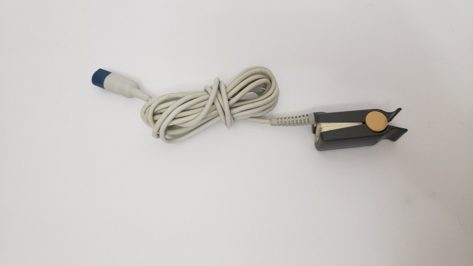 Philips M1196A Adult Clip SpO2 Reusable Sensor - Photo 1