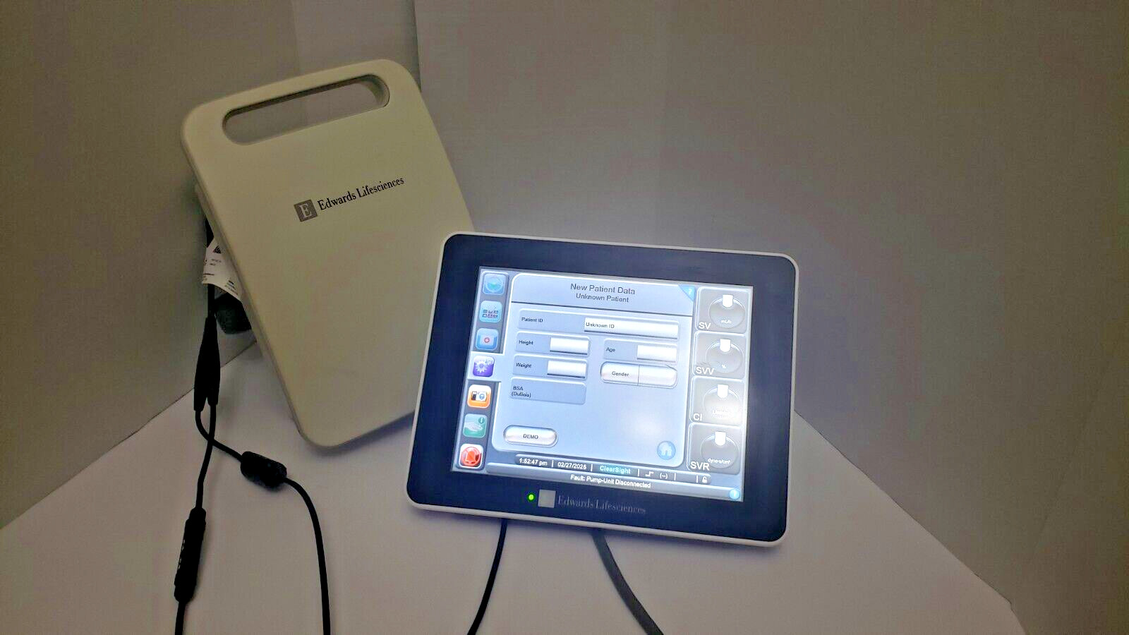 EDWARDS LIFESCIENCES EV1000M MONITOR AND EVPMP UNIT - Photo 1