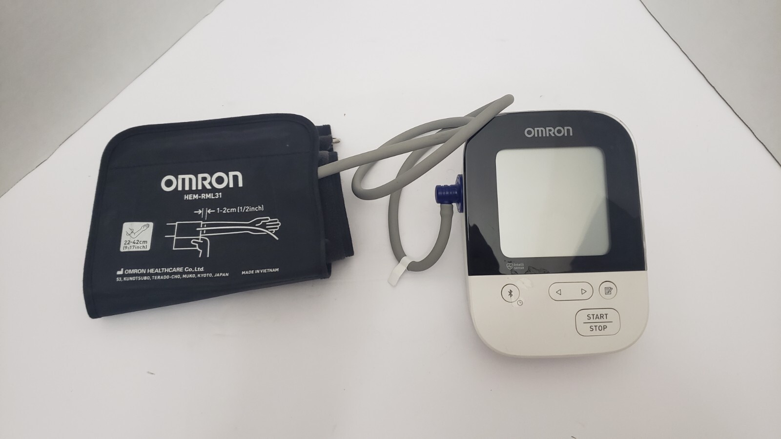 Omron BP7250 5 Series Wireless Upper Arm Blood Pressure Monitor - Photo 1