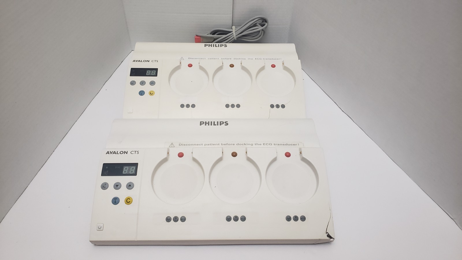 Philips M2720A Avalon CTS Docking Stations Lot of 2 for Parts or Repair - Photo 1