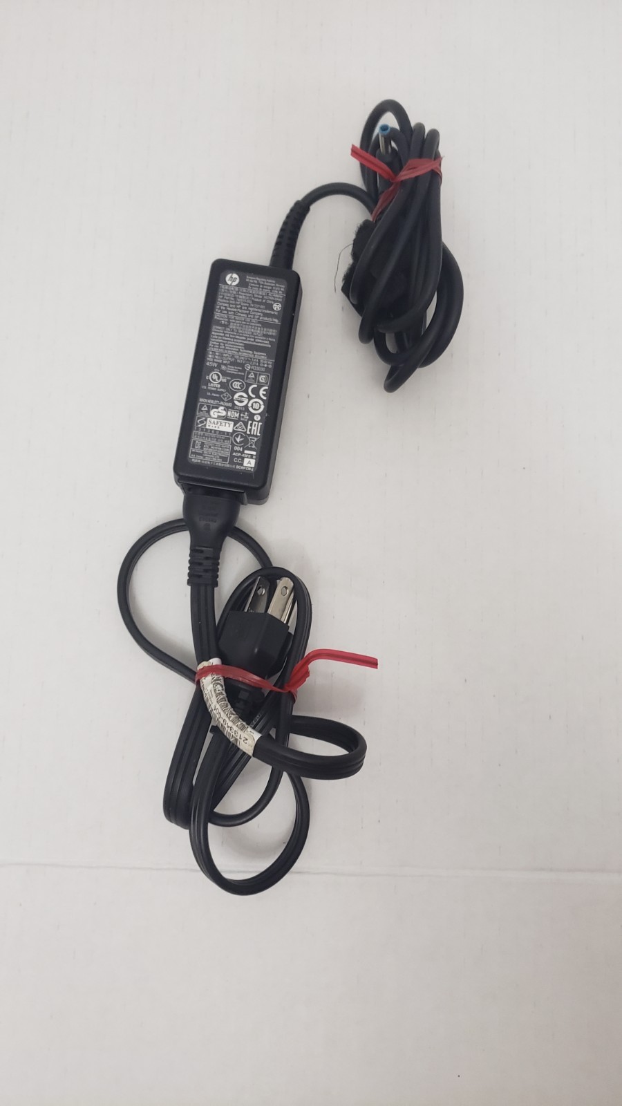 HP HSTNN-DA40 45W 19.5V AC Power Adapter blue tip With Power Cable - Photo 1