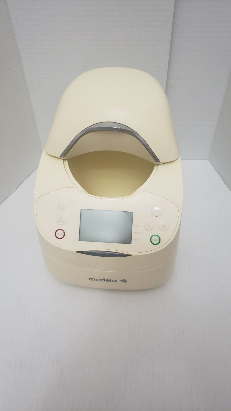Medela 87115 Digital Waterless Milk warmer with power cord Defroster Unit 50 - Photo 1