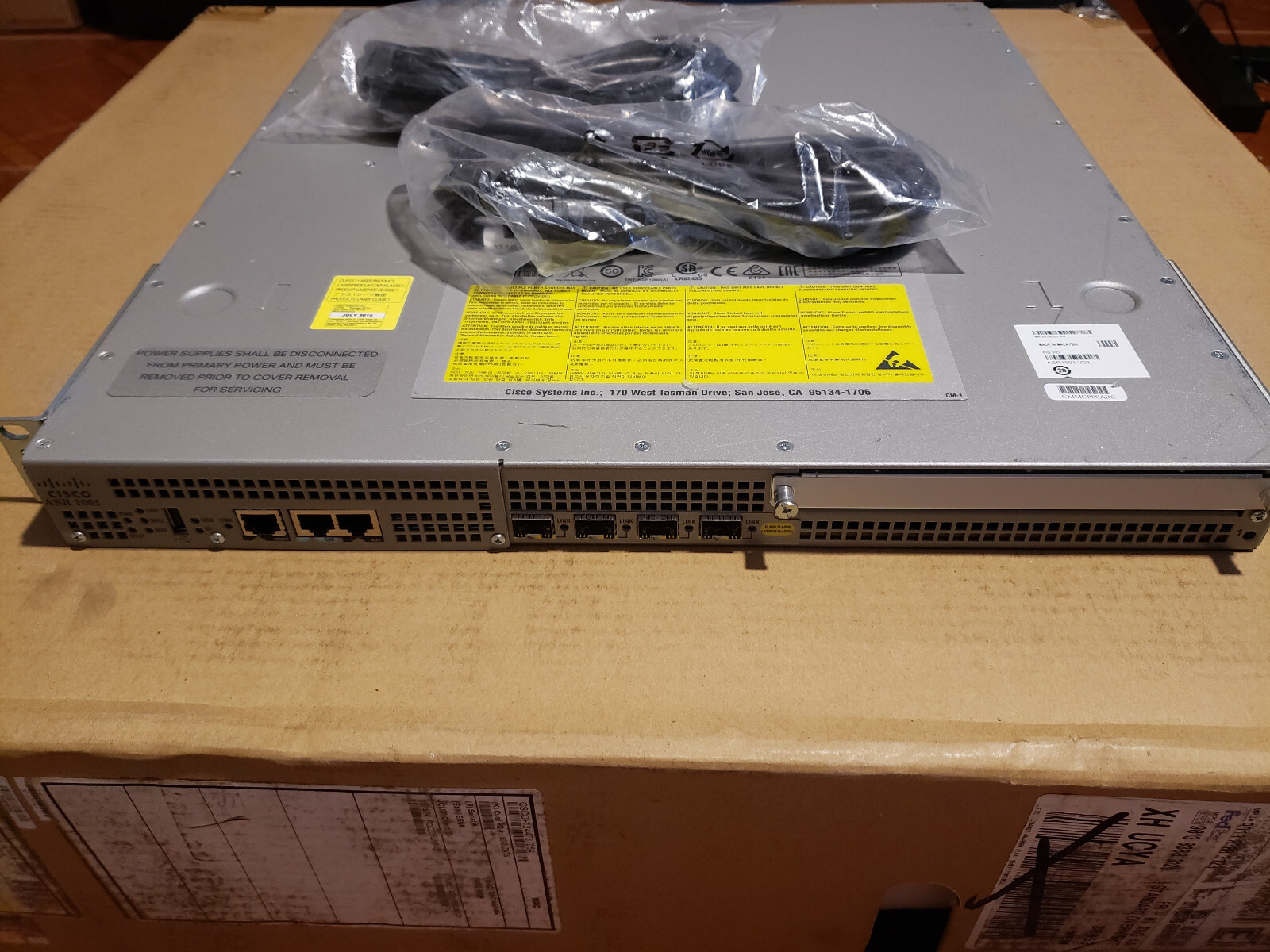 Cisco ASR1001 GigE Aggregation Services Router 4 BUILT IN GE PORTS DUAL POWER AC - Photo 1