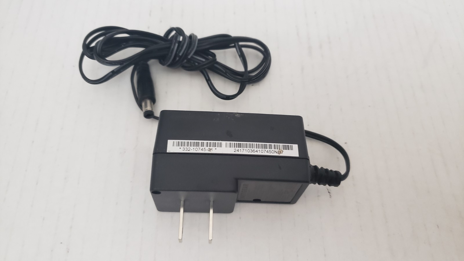 NETGEAR ADAPTER 332-10745-01 MU06-T120050-A1 100-240V 50/60HZ 12V - Photo 1