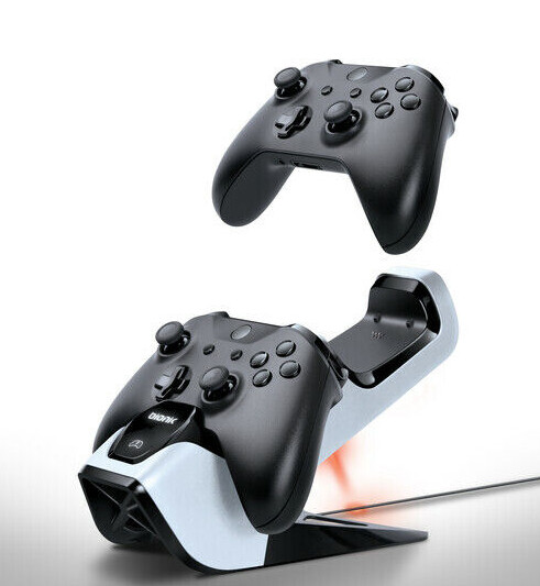 BIONIK BNK-9029 Charging Stand Xbox One Controller with Two Batteries - Photo 1