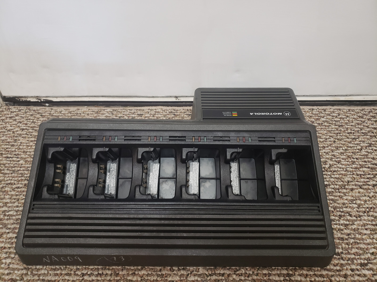 Motorola NTN1177 6 Port Rapid Charger Tri-Chem - Photo 1