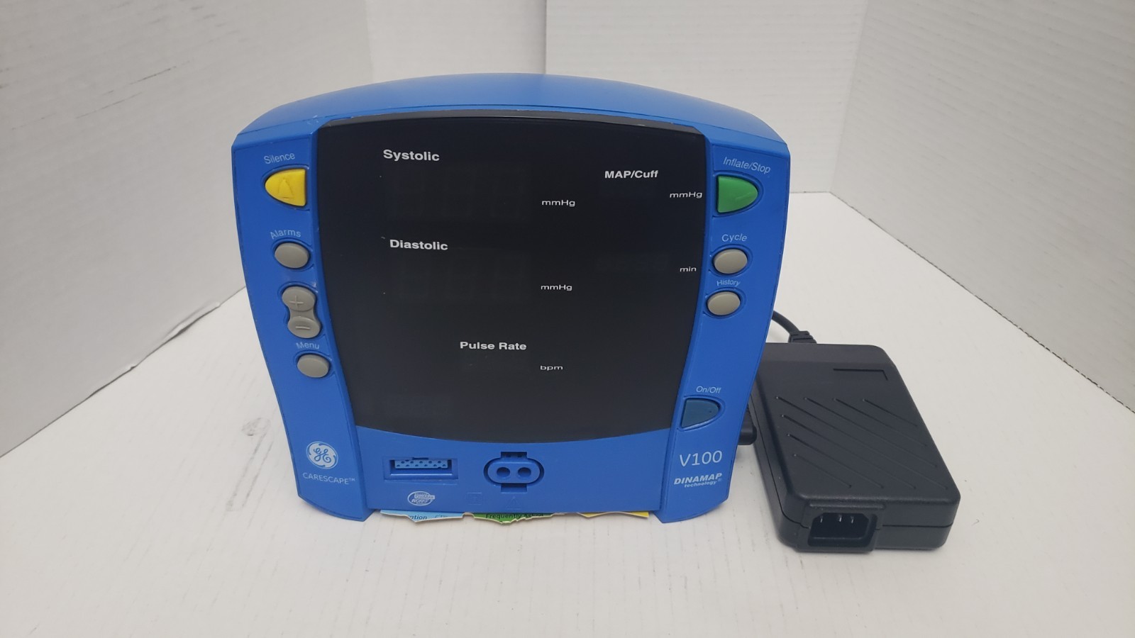 GE Dinamap Carescape V100 Patient Monitor with PSU - Photo 1
