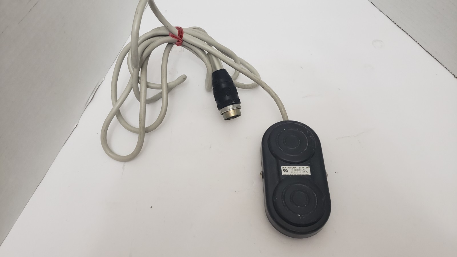 Lektro-Lok L-2-5 Single Pedal Footswitch - Photo 1