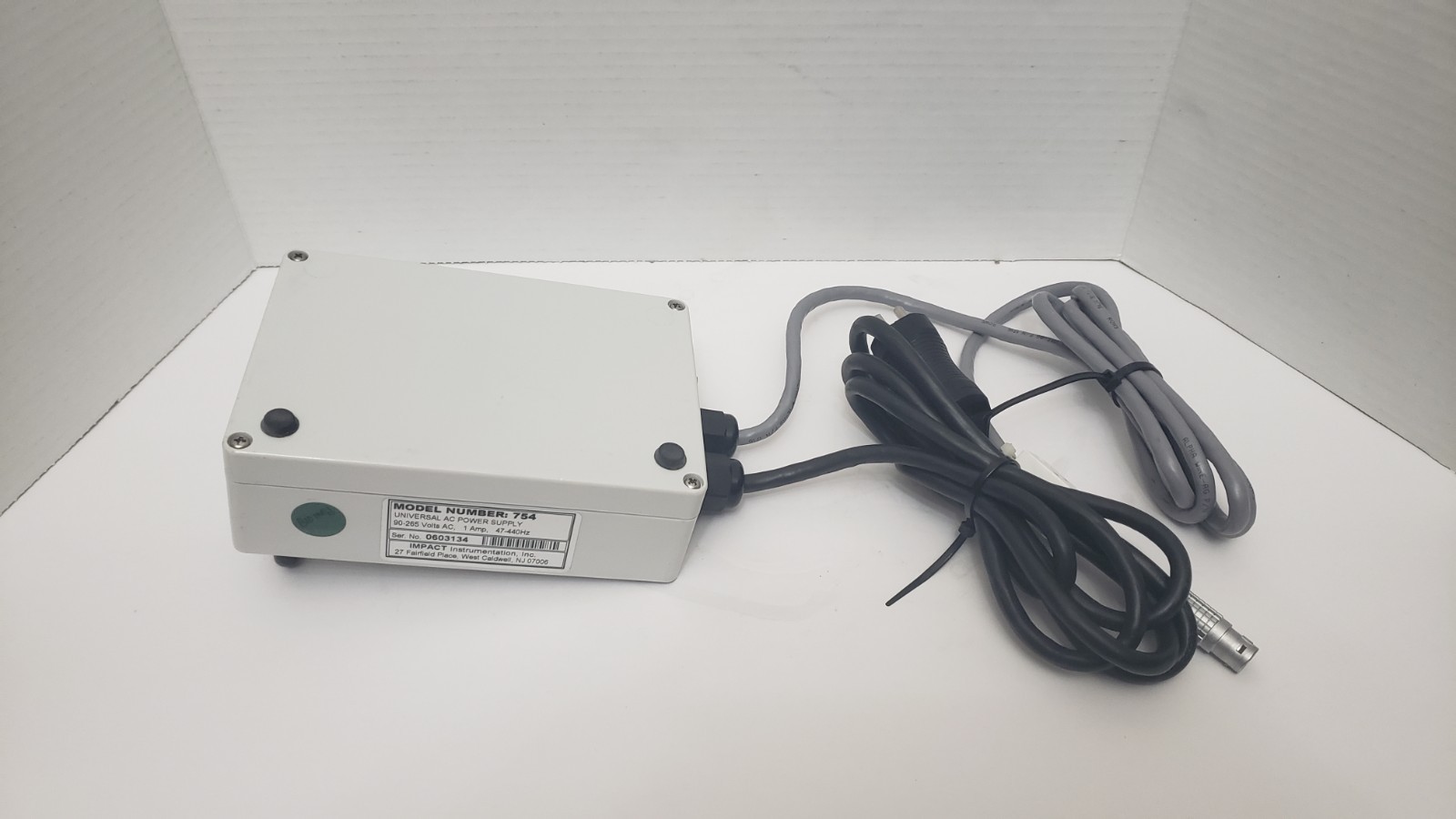 Impact 754 Universal AC Power Supply & DC-DC Converter 703-0754-23 - Photo 1