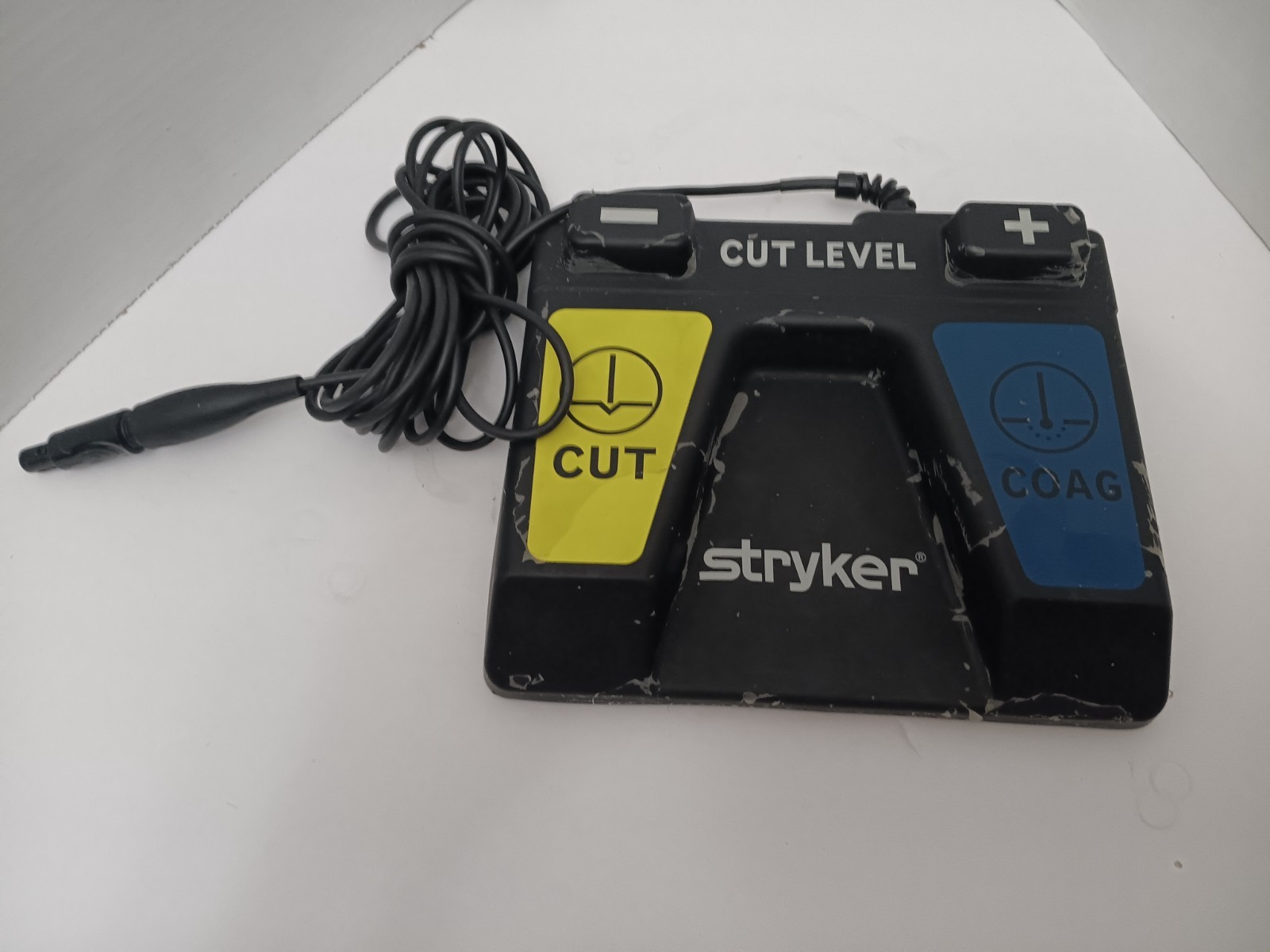 Stryker 279-000-010 SERFAS Energy Footswitch for Parts or Repair - Photo 1