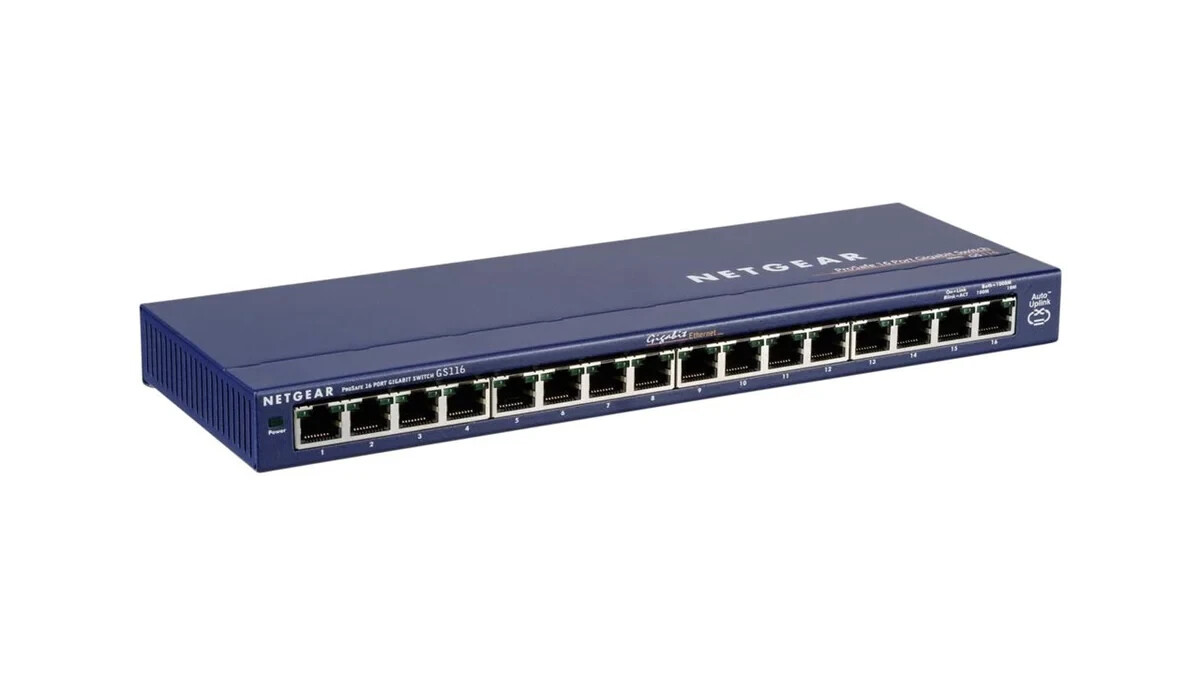 NETGEAR FS116 16 Port 10/100 Mbps Gigabit Switch - Photo 1