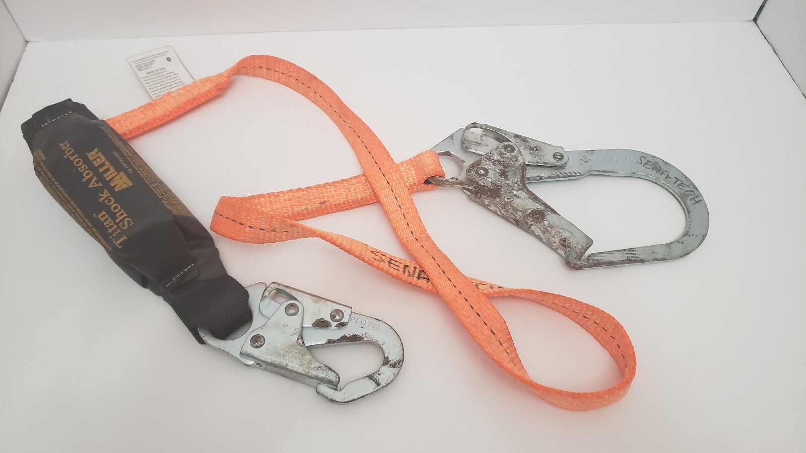 Miller T6112 Shock-Absorbing Lanyard T6112/6FTAF 6 ft Orange Titan - Photo 1