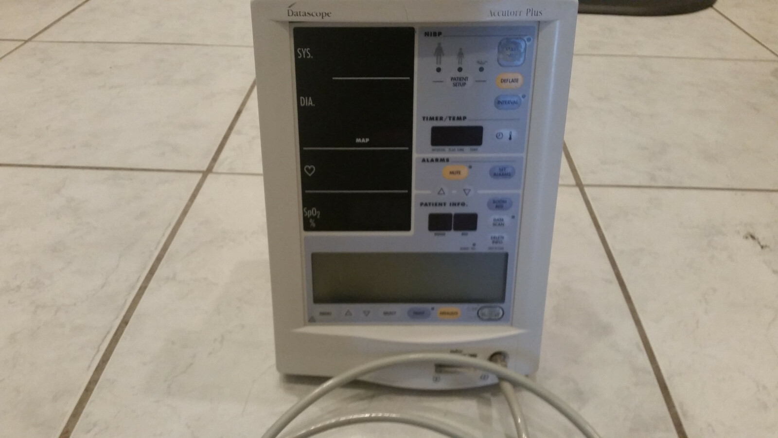 DATASCOPE ACCUTORR PLUS 0998-00-0444-J81 PATIENT MONITOR - Photo 1