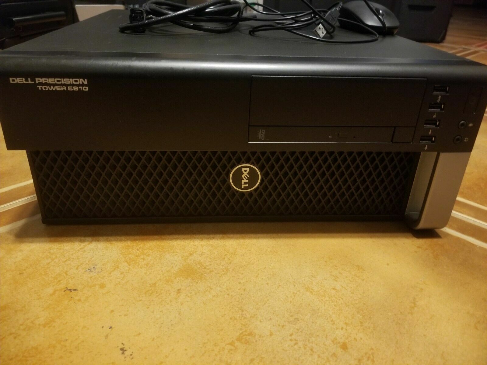 Dell Precision 5810 Desktop Workstation Xeon E5 1603 V3 8GB DDR4 Ram 480GB HDD - Photo 1
