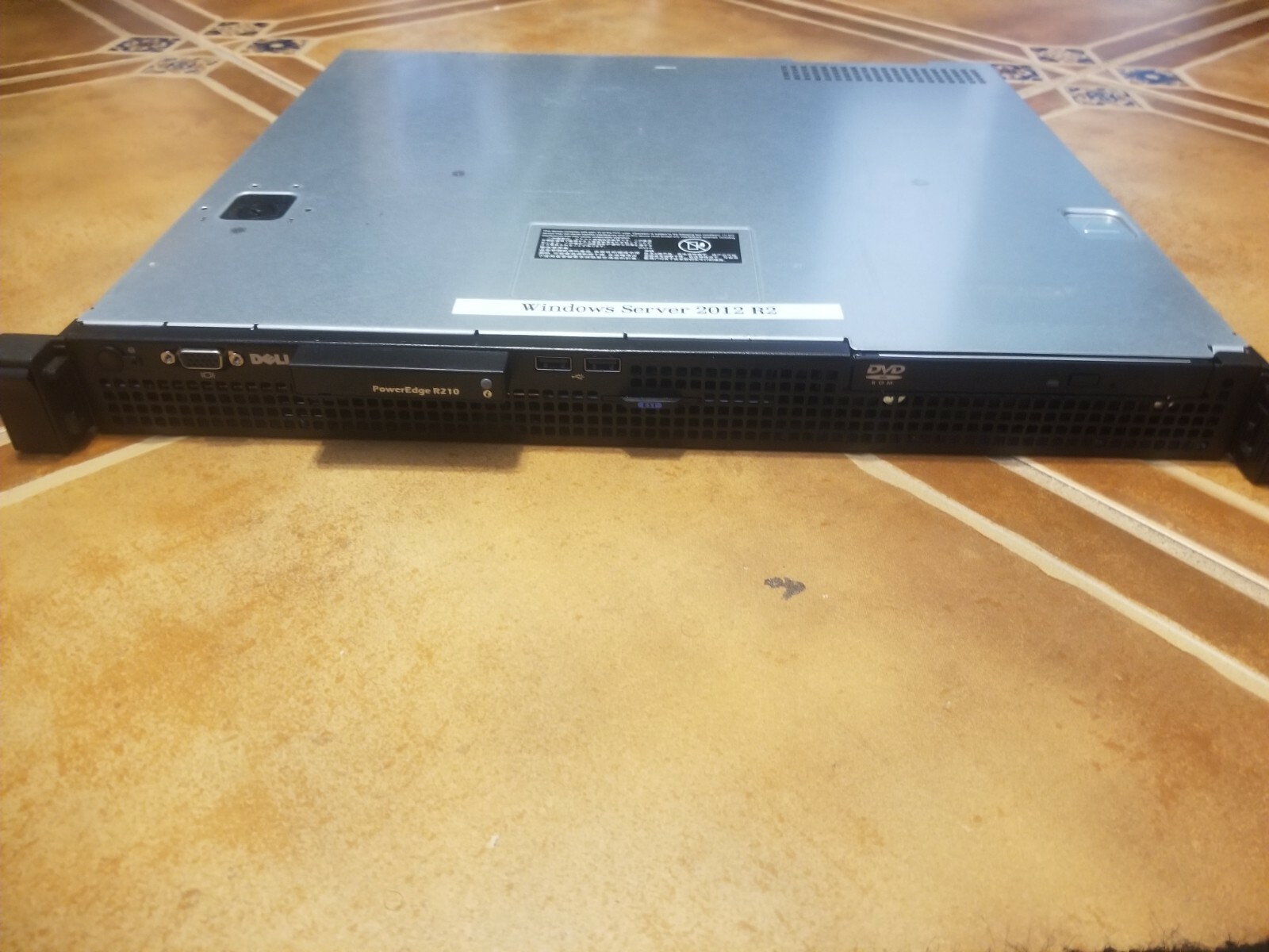 Dell PowerEdge R210 Rackmount Server 1U Xeon X3430 4GB Ram 250GB HDD - Photo 1