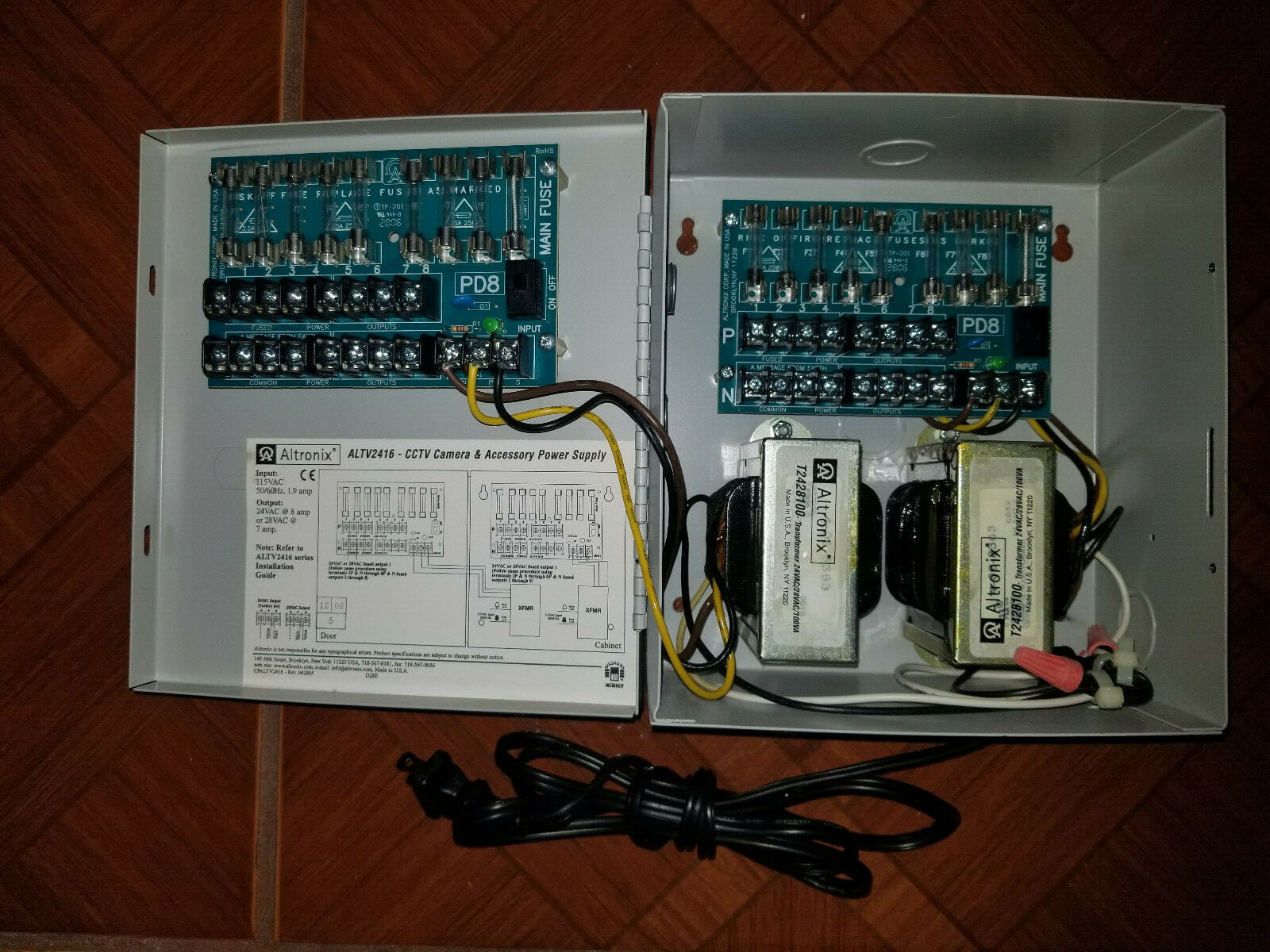 ALTRONIX  ALTV2416 CCTV Power Supply, 16 Fused Outputs, 24/28VAC @ 8A, 115VAC - Photo 1