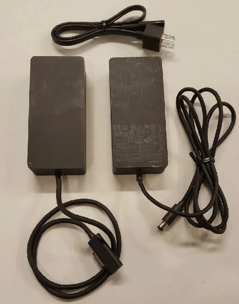 Microsoft Docking Station 1661 for Pro X 8 7 6 5 4 Surface Laptop with Power Sup - Photo 1