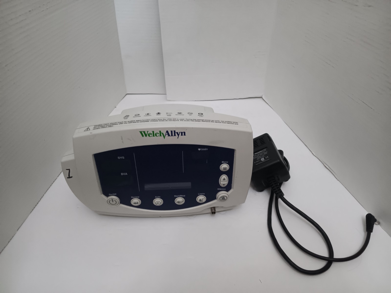 Welch Allyn Vital Signs Monitor 530T0 with Power Supply - Photo 1